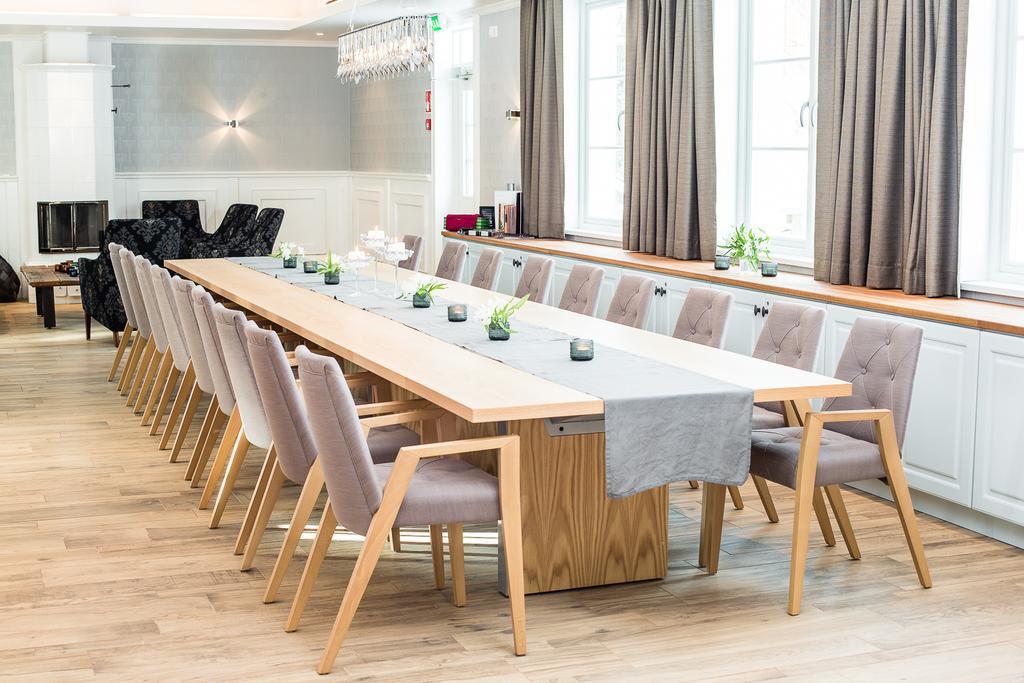 Hotel Krapi Tusby Eksteriør bilde
